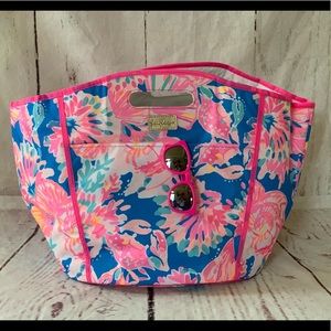 Lilly Bennet Blue Bay Dreamin Beverage Tote